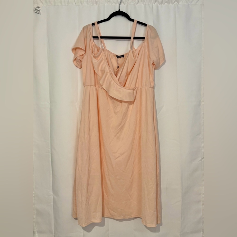 Boohoo Plus Plunge Ruffle Midi Dress (NWT)